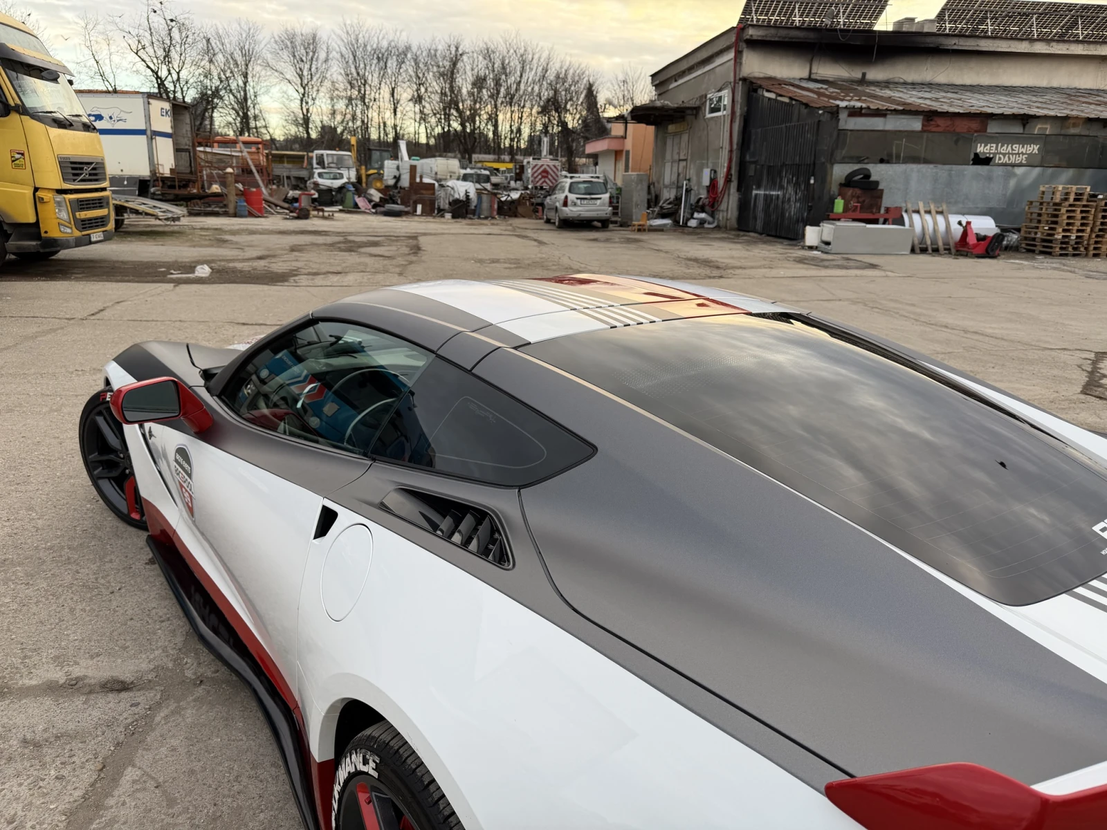 Chevrolet Corvette  - изображение 3