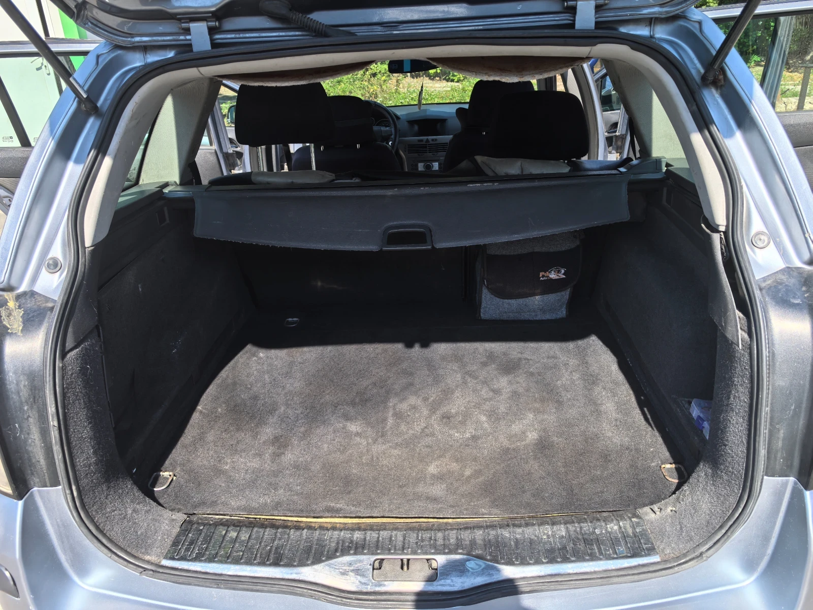 Opel Astra 1.4, снимка 9 - Автомобили и джипове - 53731476