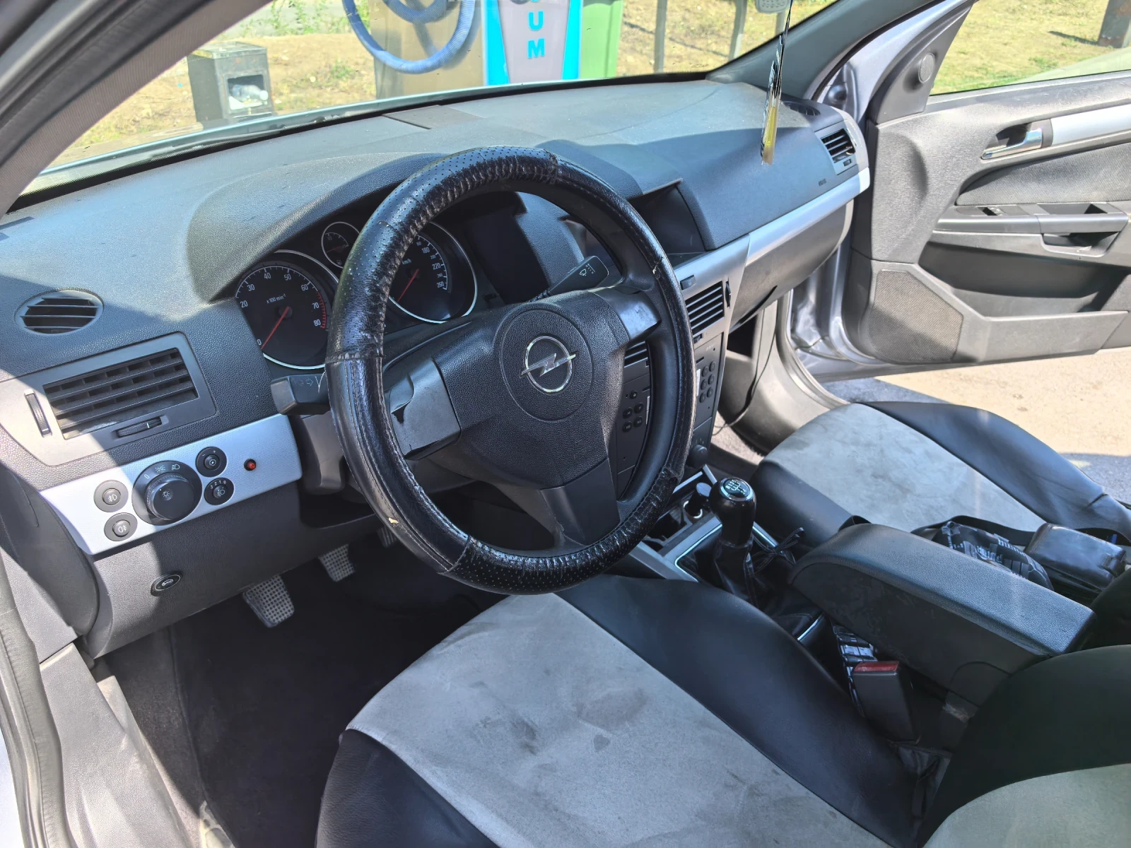 Opel Astra 1.4, снимка 11 - Автомобили и джипове - 53731476