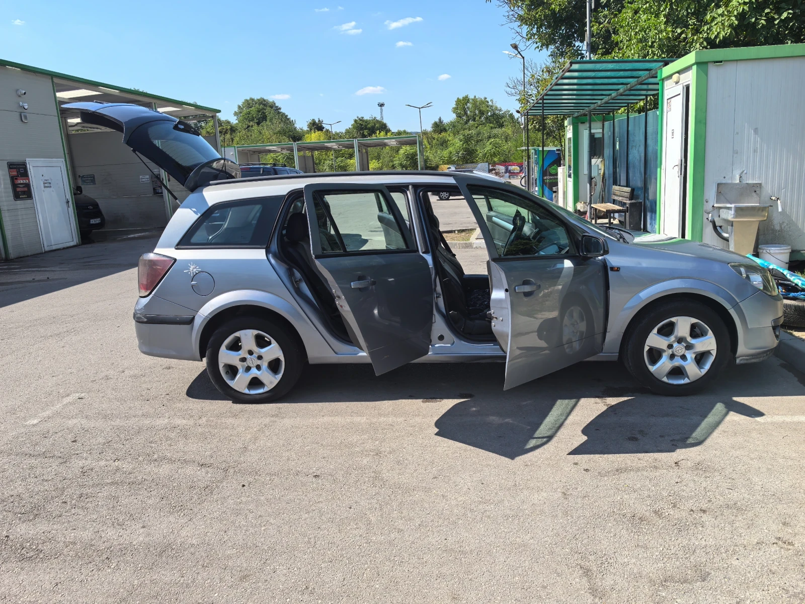 Opel Astra 1.4, снимка 2 - Автомобили и джипове - 53731476