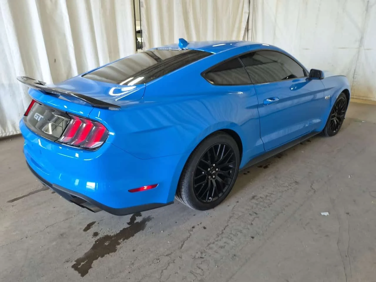 Ford Mustang  GT PREMIUM| AMBIENT| ОБДУХВАНЕ| CARFAX , снимка 3 - Автомобили и джипове - 53826546