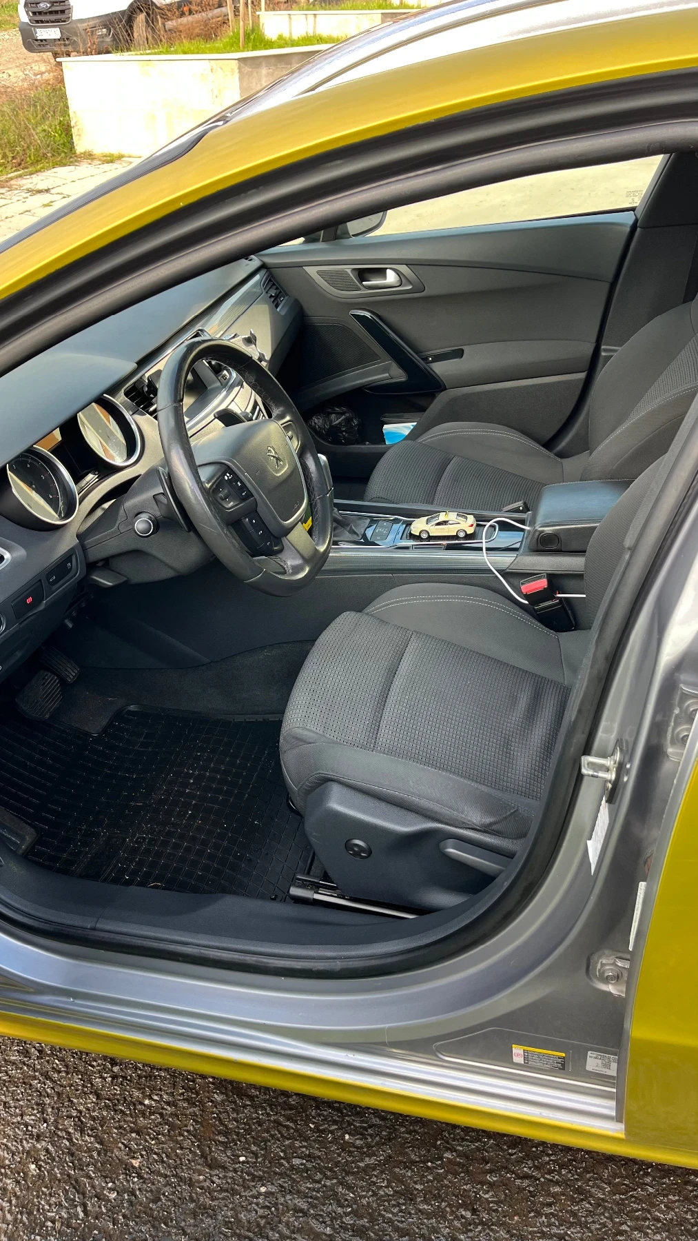 Peugeot 508 1.6 BlueHDI, снимка 11 - Автомобили и джипове - 54315203