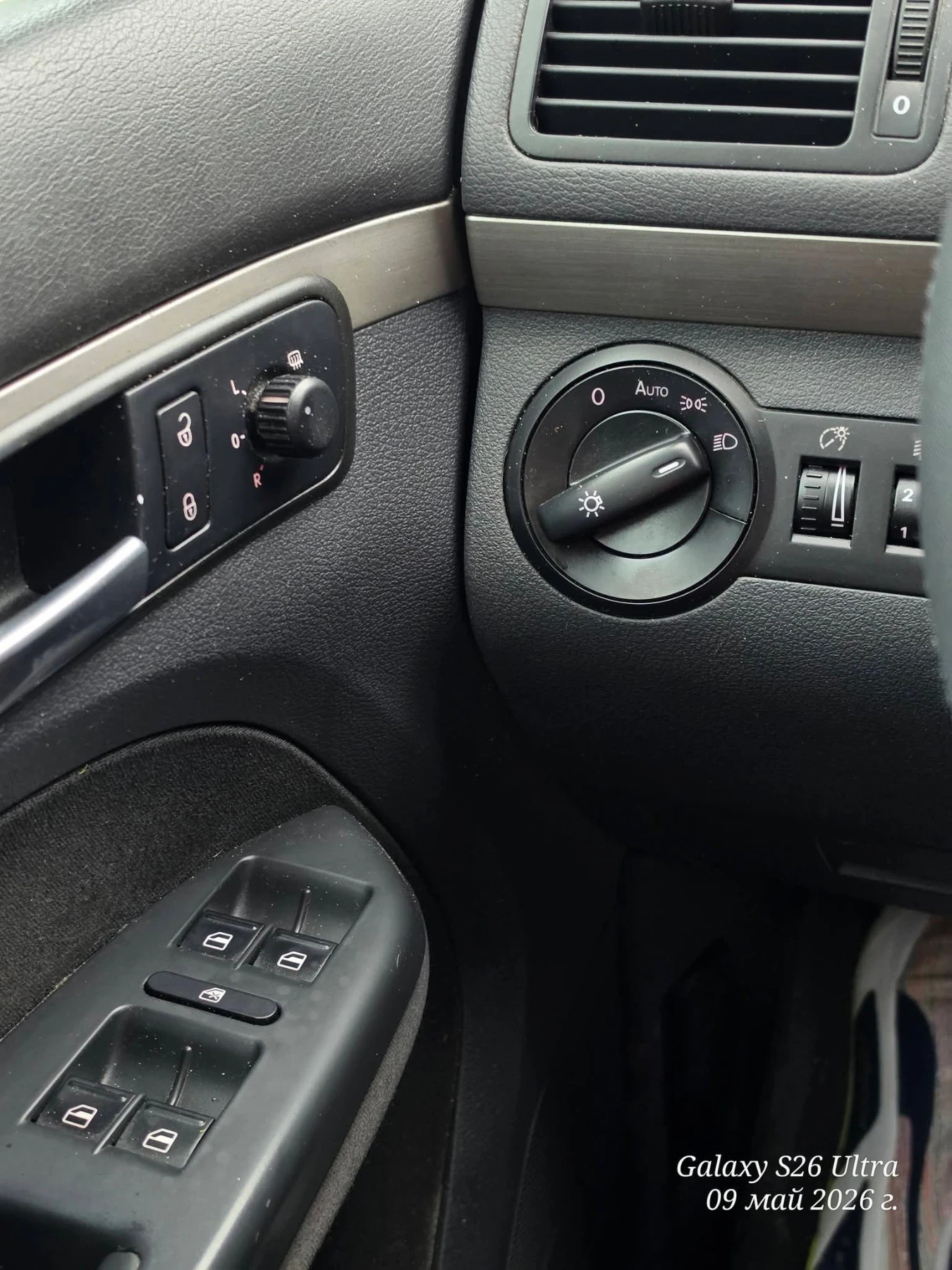 VW Touran Facelift United Limited, снимка 10 - Автомобили и джипове - 54497705
