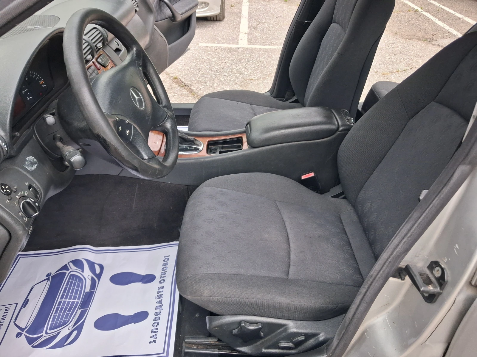 Mercedes-Benz C 200 2.0CDI* АВТОМАТ* СЕДАН, снимка 6 - Автомобили и джипове - 54803558