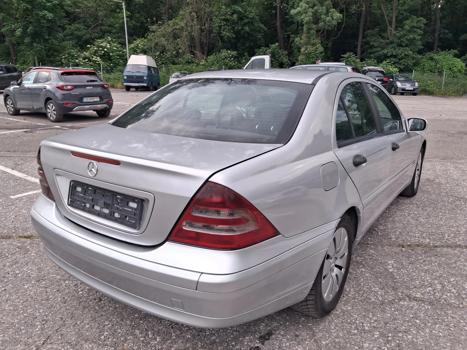 Mercedes-Benz C 200 2.0CDI* АВТОМАТ* СЕДАН, снимка 2 - Автомобили и джипове - 54803558
