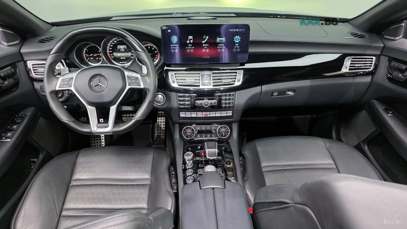 Mercedes-Benz CLS 63 AMG 4MATIC* ПОДГРЕВ* ОБДУХВАНЕ* HARMAN* KARDON* КАМЕРА, снимка 6 - Автомобили и джипове - 54831578