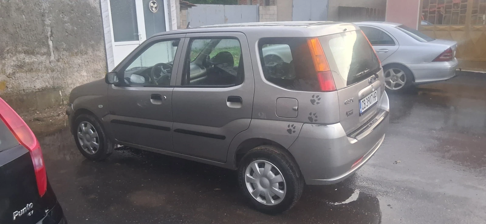 Subaru Justy, снимка 15 - Автомобили и джипове - 54947410