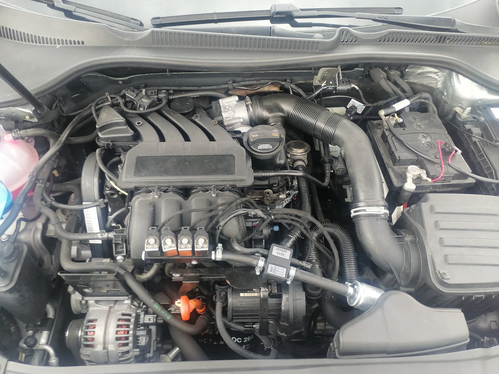 VW Golf 1, 6 АГУ, снимка 16 - Автомобили и джипове - 55497276