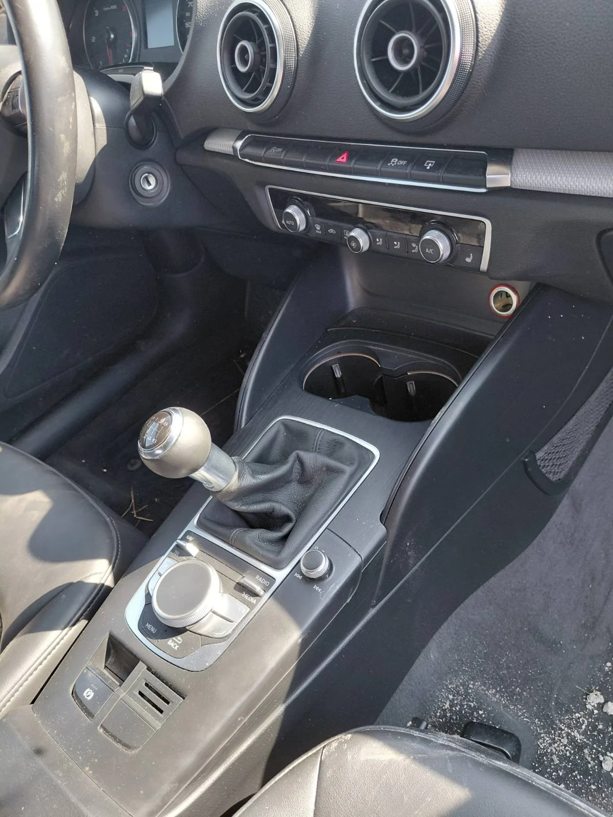 Audi A3 1.6TDI тип мотор  CLH, снимка 13 - Автомобили и джипове - 55585838