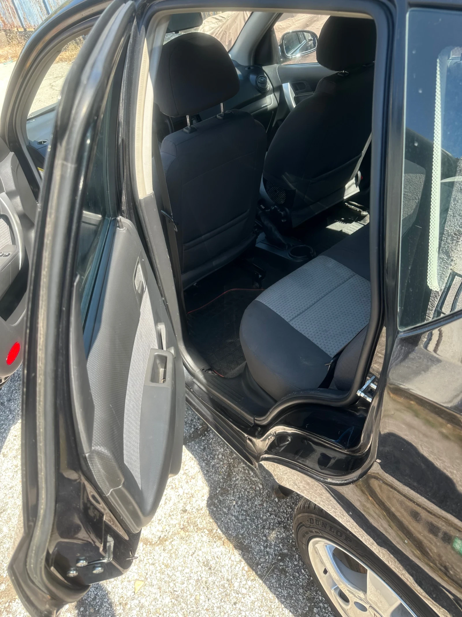 Chevrolet Aveo, снимка 6 - Автомобили и джипове - 55752081