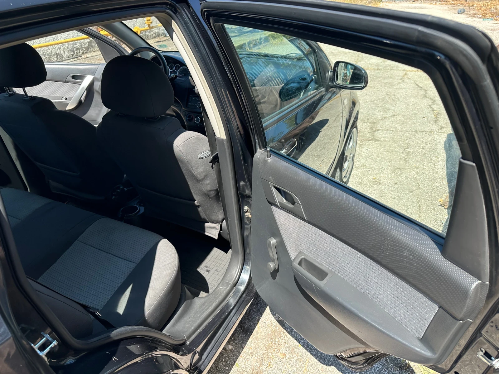 Chevrolet Aveo, снимка 7 - Автомобили и джипове - 55752081
