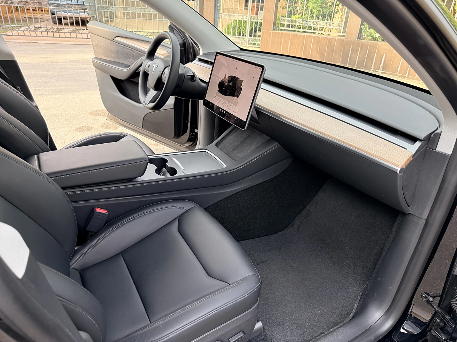 Tesla Model Y Long Range 4x4 Европейска Гаранция, снимка 11 - Автомобили и джипове - 55815423