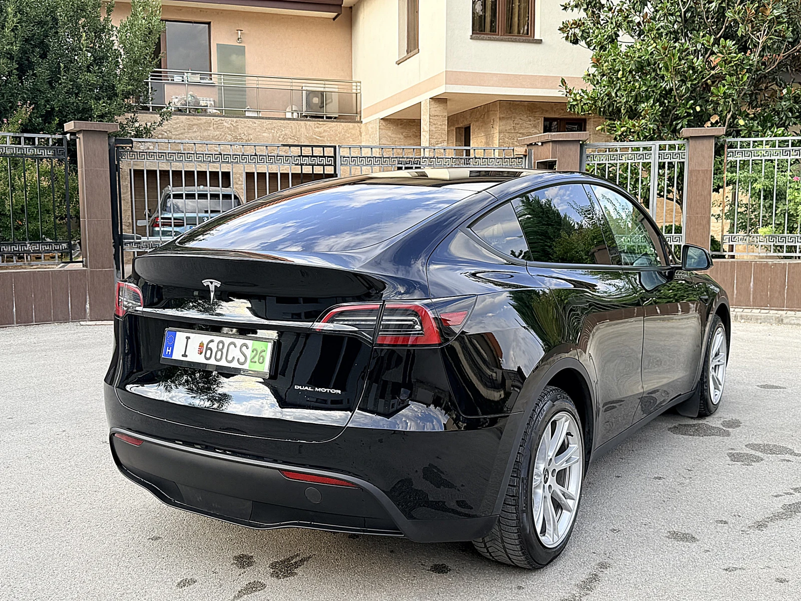 Tesla Model Y Long Range 4x4 Европейска Гаранция, снимка 9 - Автомобили и джипове - 55815423