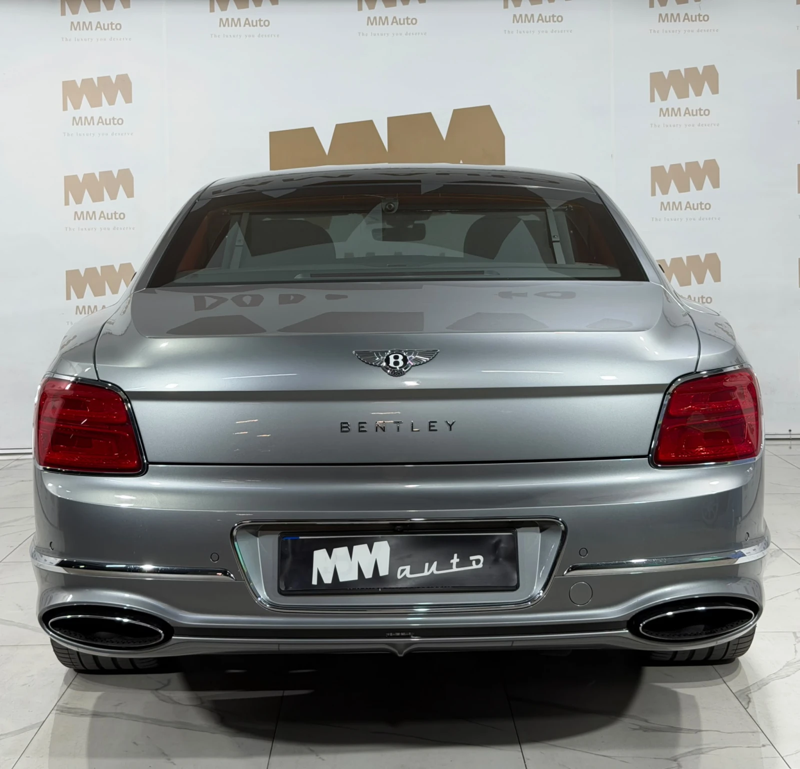 Bentley Flying Spur W12* Massage* Naim* HuD* Pano* Warranty, снимка 5 - Автомобили и джипове - 56166350