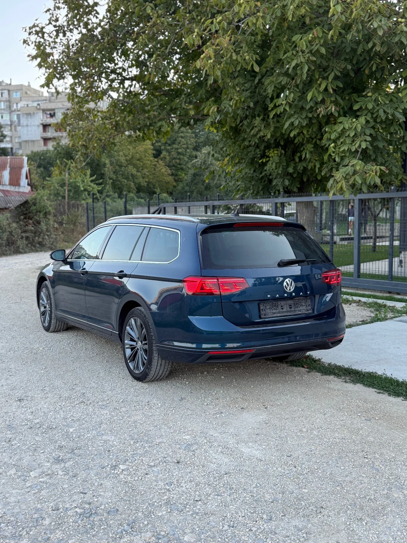 VW Passat Facelift/Digital/360, снимка 4 - Автомобили и джипове - 56229946