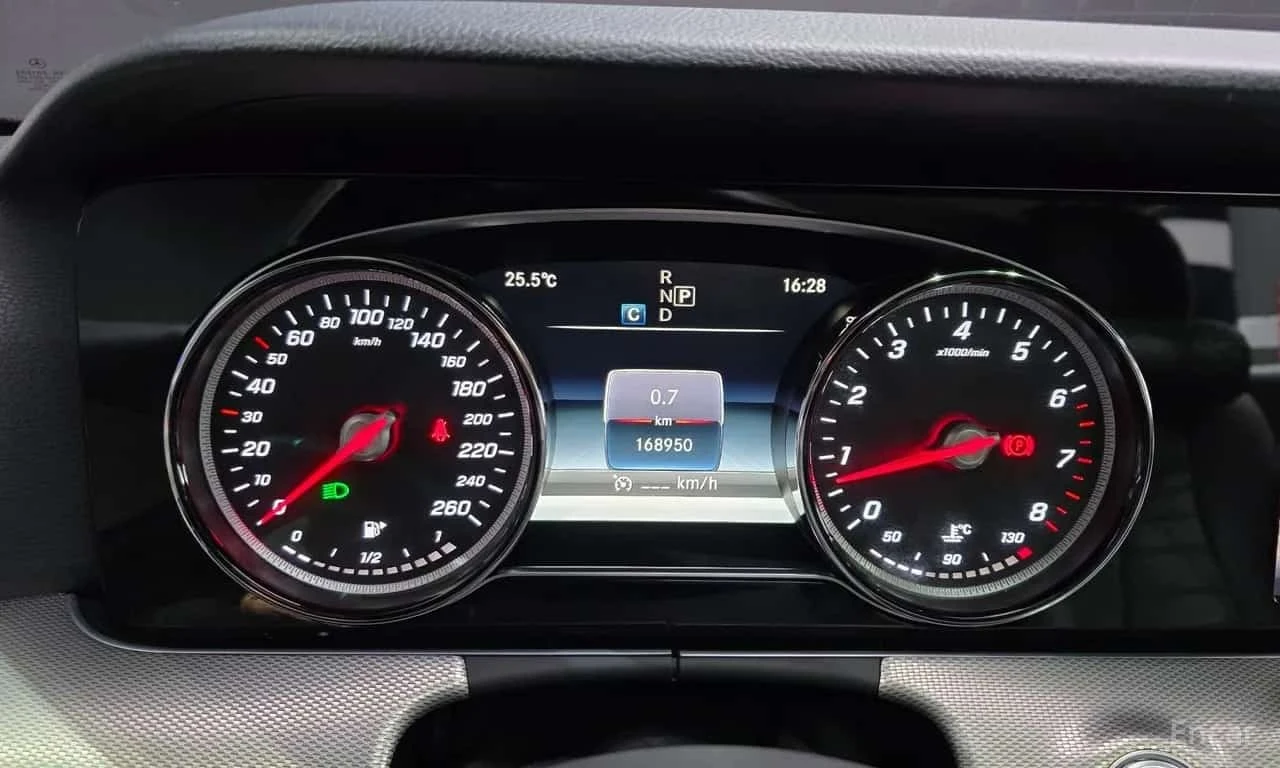 Mercedes-Benz E 200 * Avantgarde * ��������� ���� �� �������� *  | Mobile.bg � ����������� 8