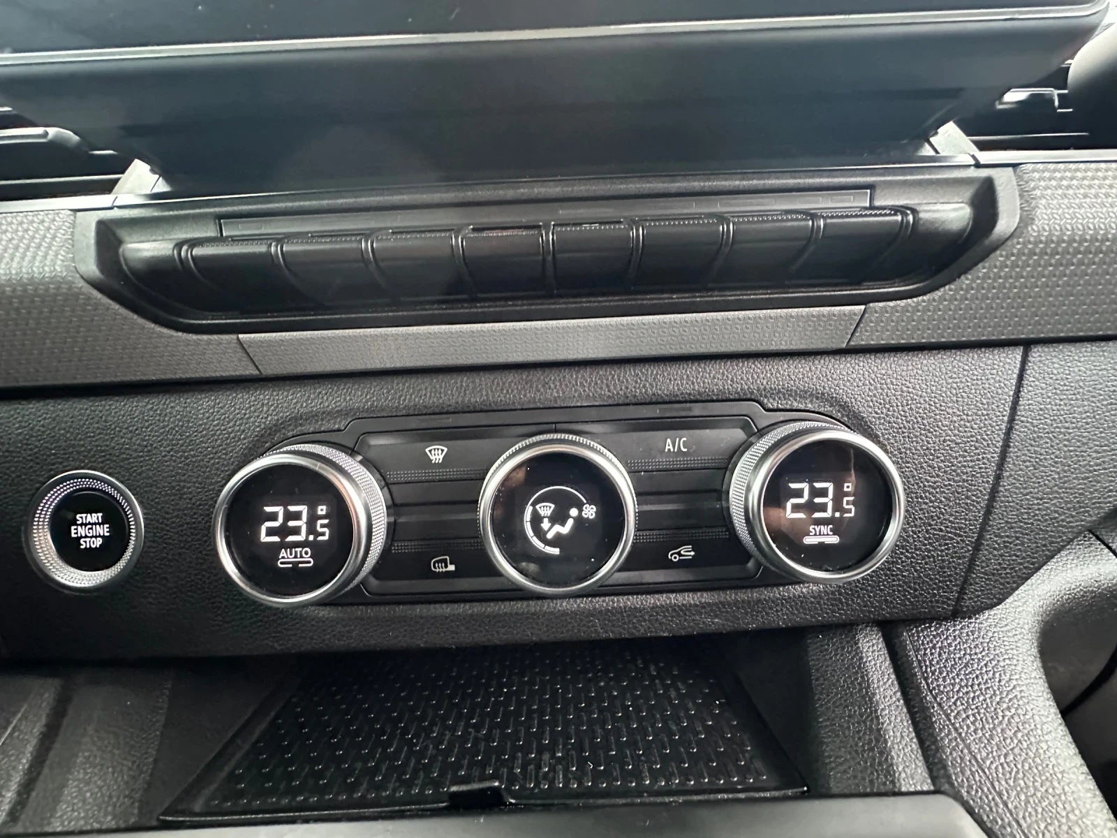 Renault Kangoo, снимка 9 - Автомобили и джипове - 56734719