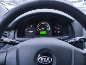 Kia Sportage 2.0i - 2500 € / 4889.57 лв. - 70231300 15