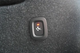 Volvo XC40 B4 = Ultra Dark = Гаранция - 41166 € / 80513.70 лв. - 83201853 13