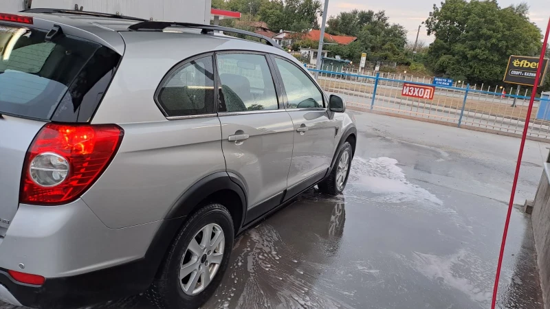 Chevrolet Captiva, снимка 8 - Автомобили и джипове - 47399108