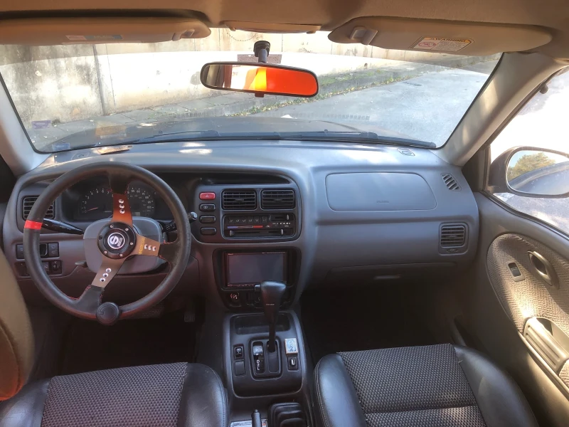 Suzuki Grand vitara 2.5 V6 Газ, снимка 12 - Автомобили и джипове - 48261109