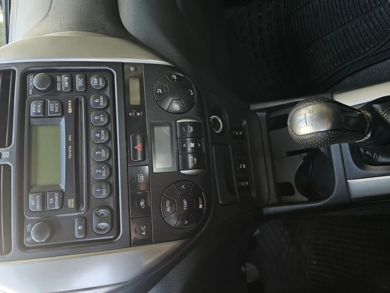 Toyota Rav4 2.0 16V D-4D, , снимка 13 - Автомобили и джипове - 52104491