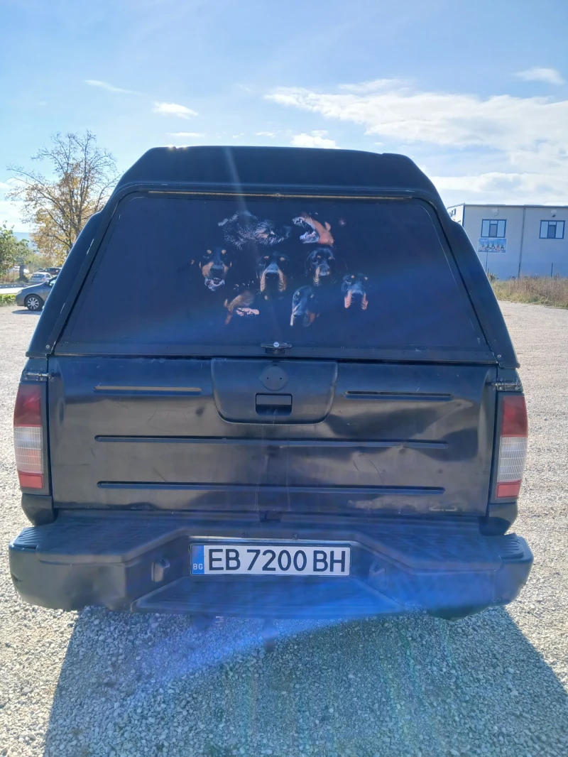Nissan Navara 2.5, снимка 6 - Автомобили и джипове - 52213898