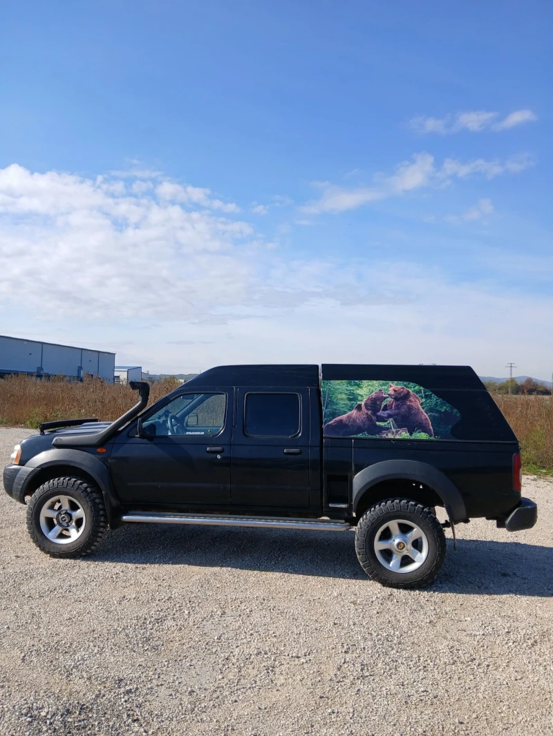 Nissan Navara 2.5, снимка 4 - Автомобили и джипове - 52213898