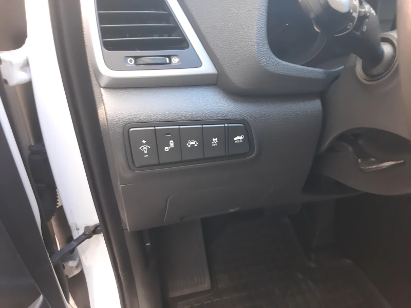 Hyundai Tucson 2.0 GRDI 185 k.c., снимка 9 - Автомобили и джипове - 52488620