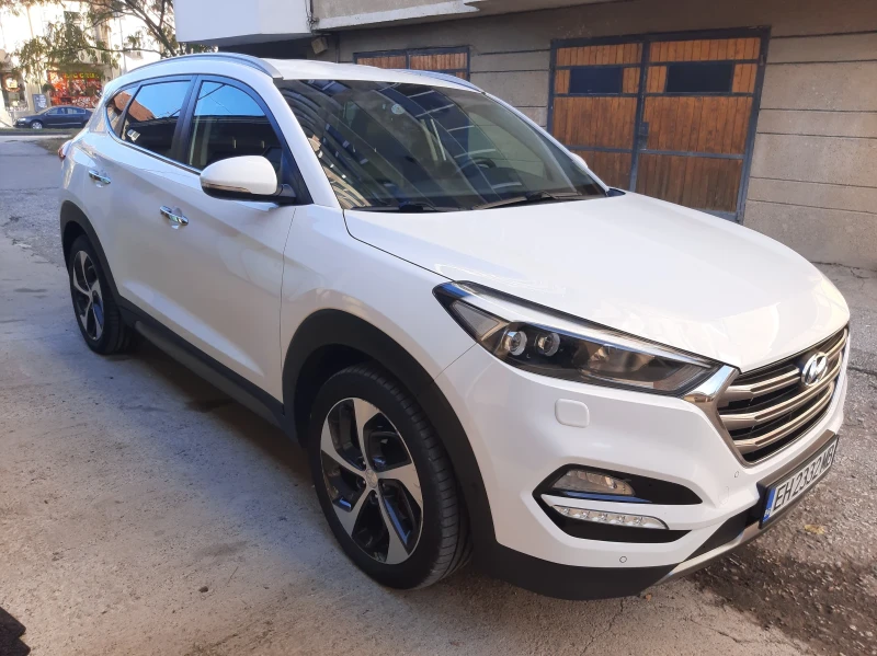 Hyundai Tucson 2.0 GRDI 185 k.c., снимка 2 - Автомобили и джипове - 52488620