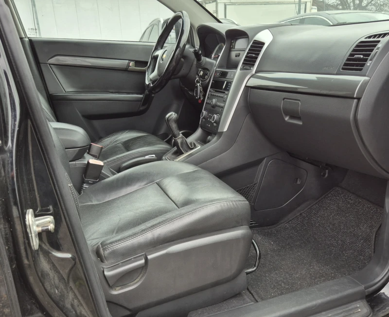 Chevrolet Captiva 2.0D 4X4 кожа Италия, снимка 11 - Автомобили и джипове - 52774189