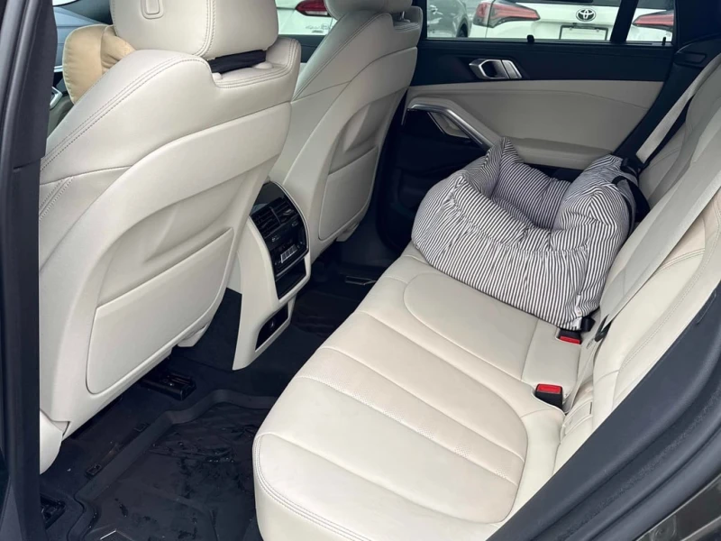 BMW X6 * xDrive40i * CARFAX * БЕЗ ПЪРВОНАЧАЛНА ВНОСКА, снимка 11 - Автомобили и джипове - 53203855