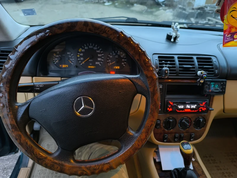 Mercedes-Benz ML 230 2.3 16v 150 кс, снимка 11 - Автомобили и джипове - 53329463