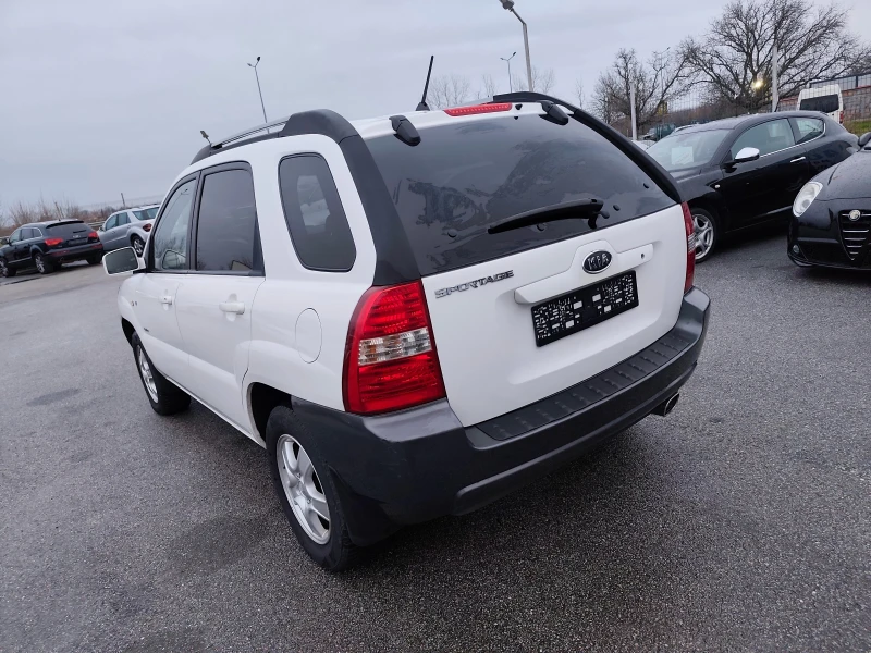 Kia Sportage 2.0i 4x4, снимка 5 - Автомобили и джипове - 53503792