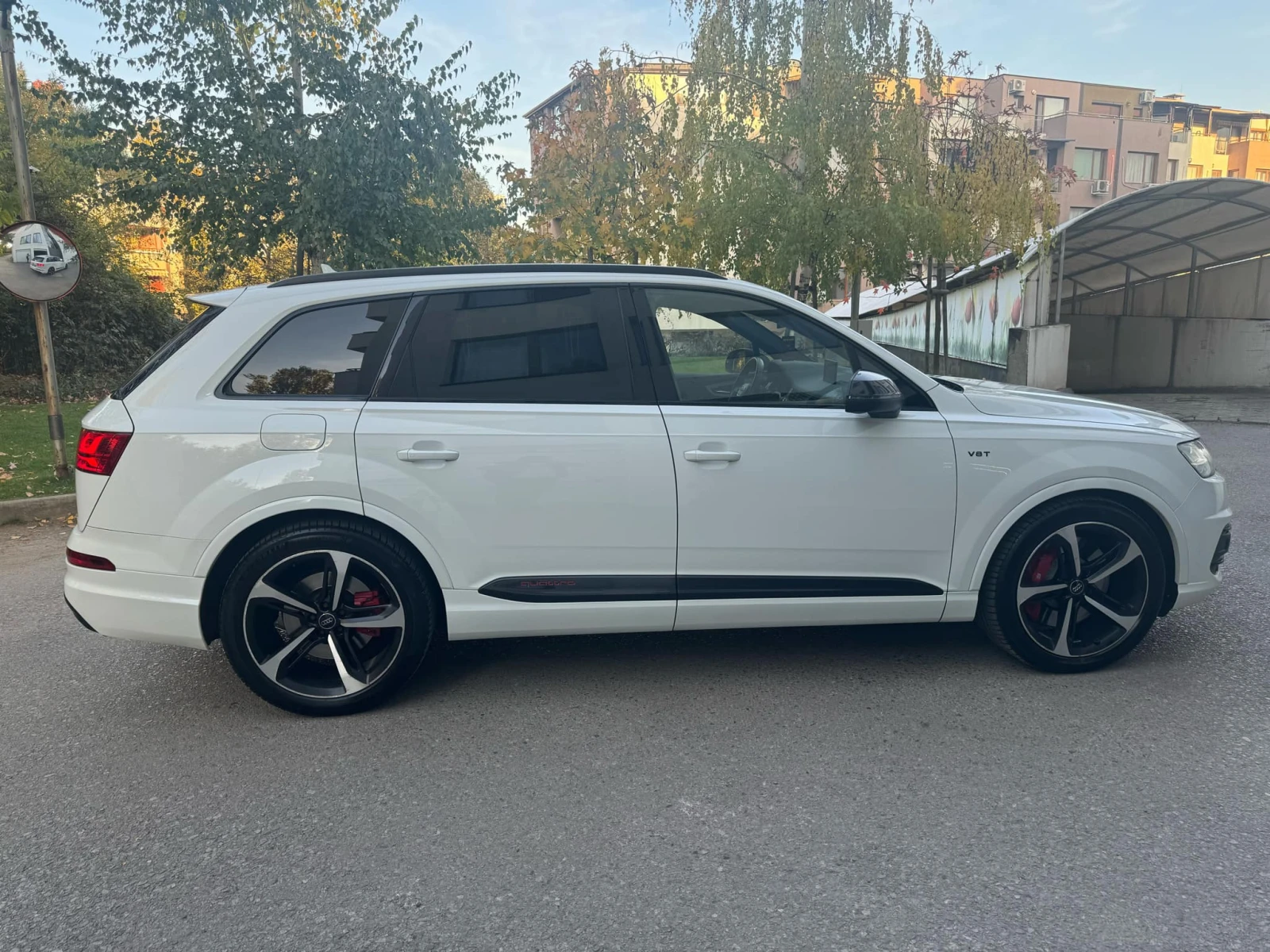 Audi SQ7  - изображение 7