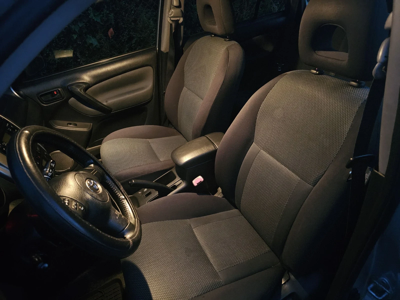 Toyota Rav4 2.0 16V D-4D,  | Mobile.bg   11