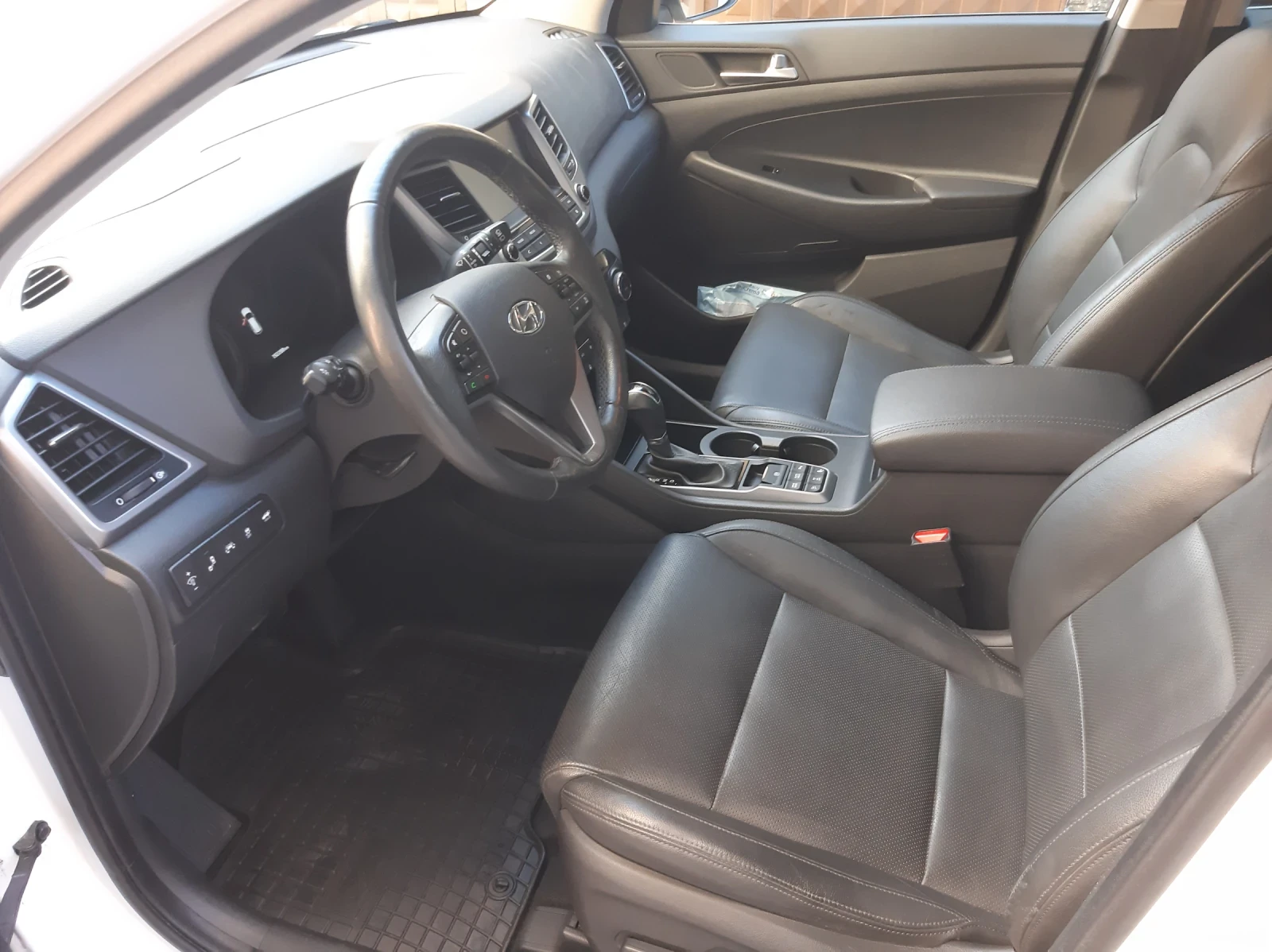 Hyundai Tucson 2.0 GRDI 185 k.c. | Mobile.bg � ����������� 11