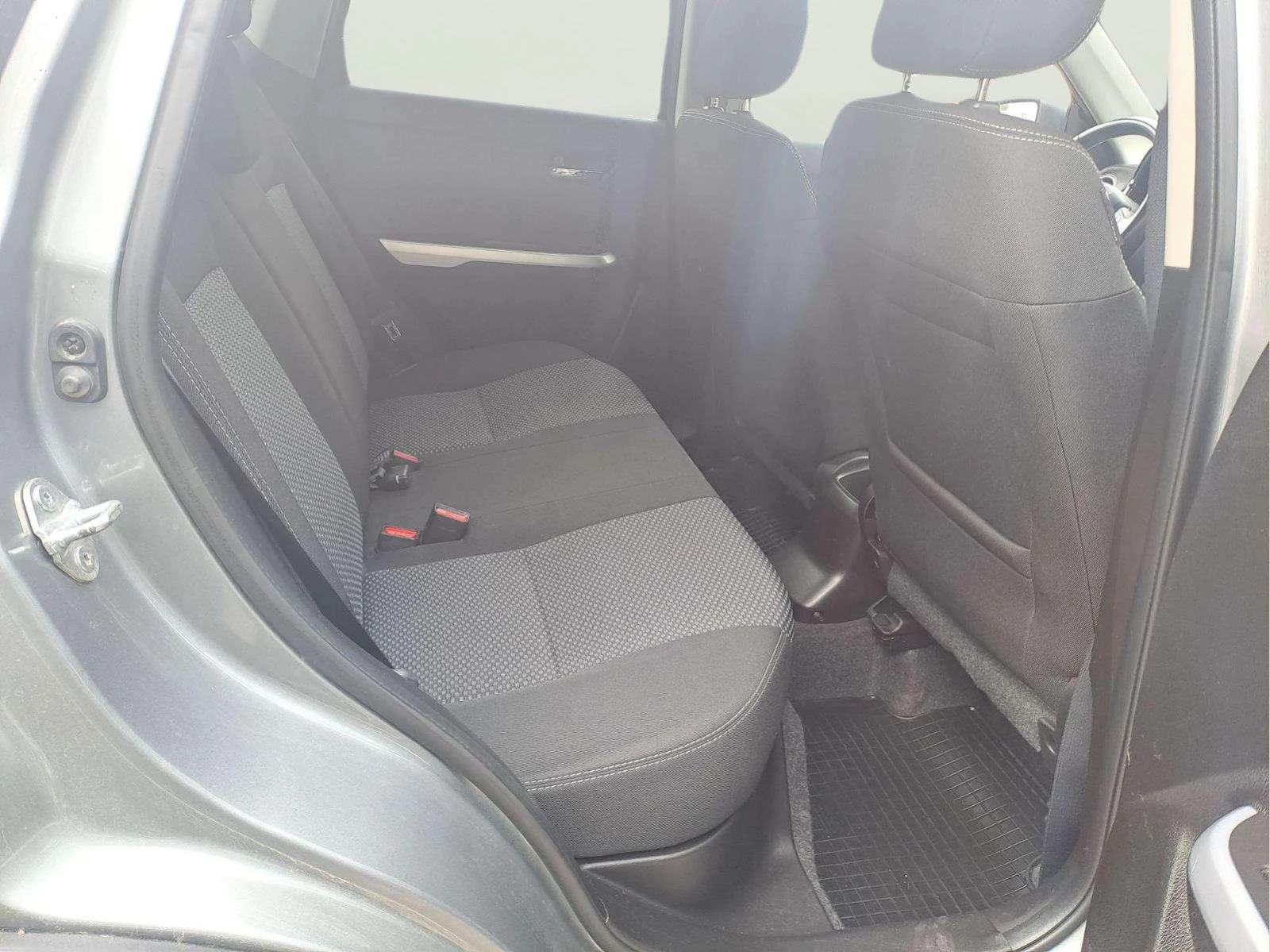 Suzuki Vitara 1.6 - изображение 10