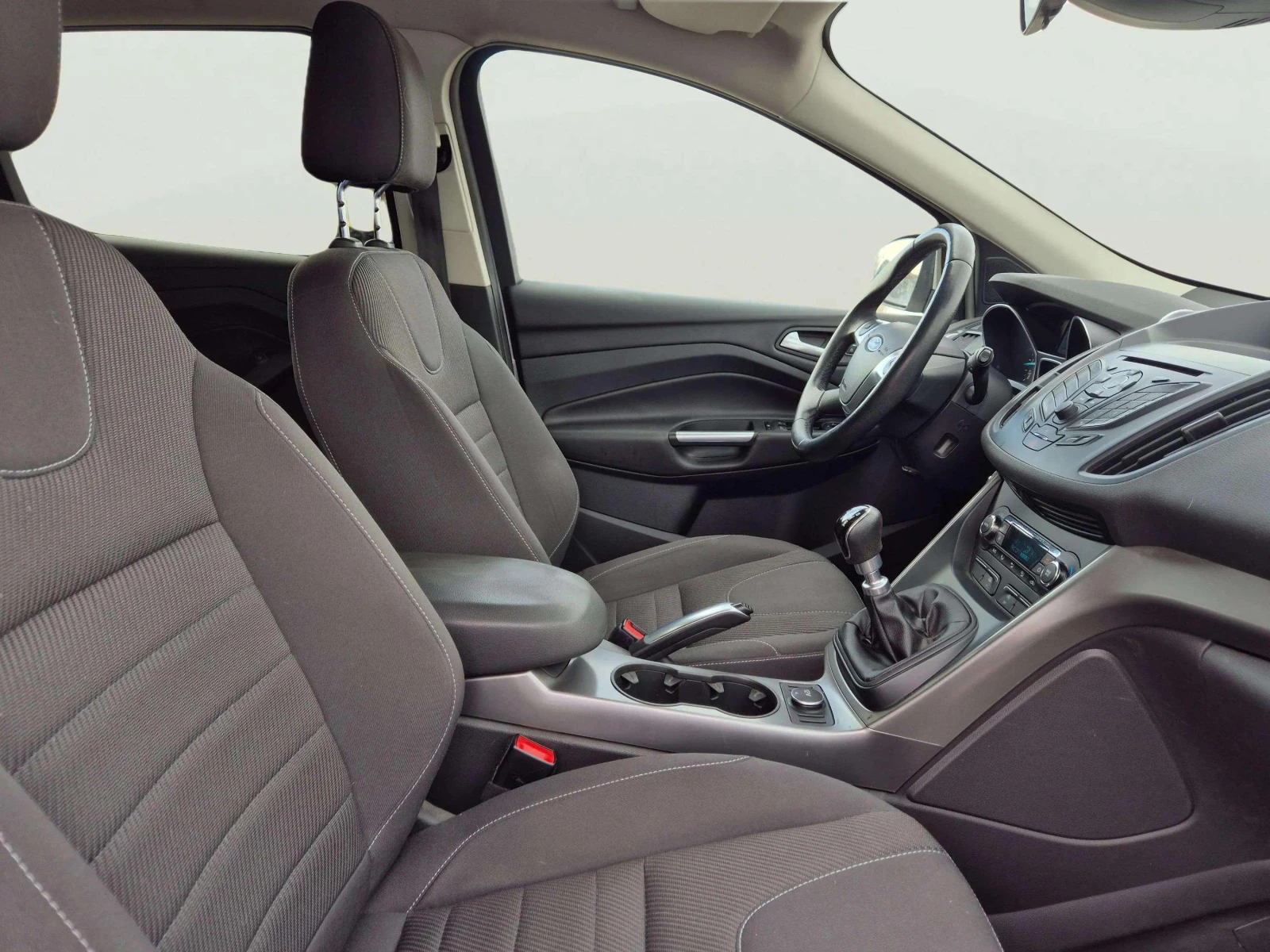 Ford Kuga 2.0 TDCi - изображение 10