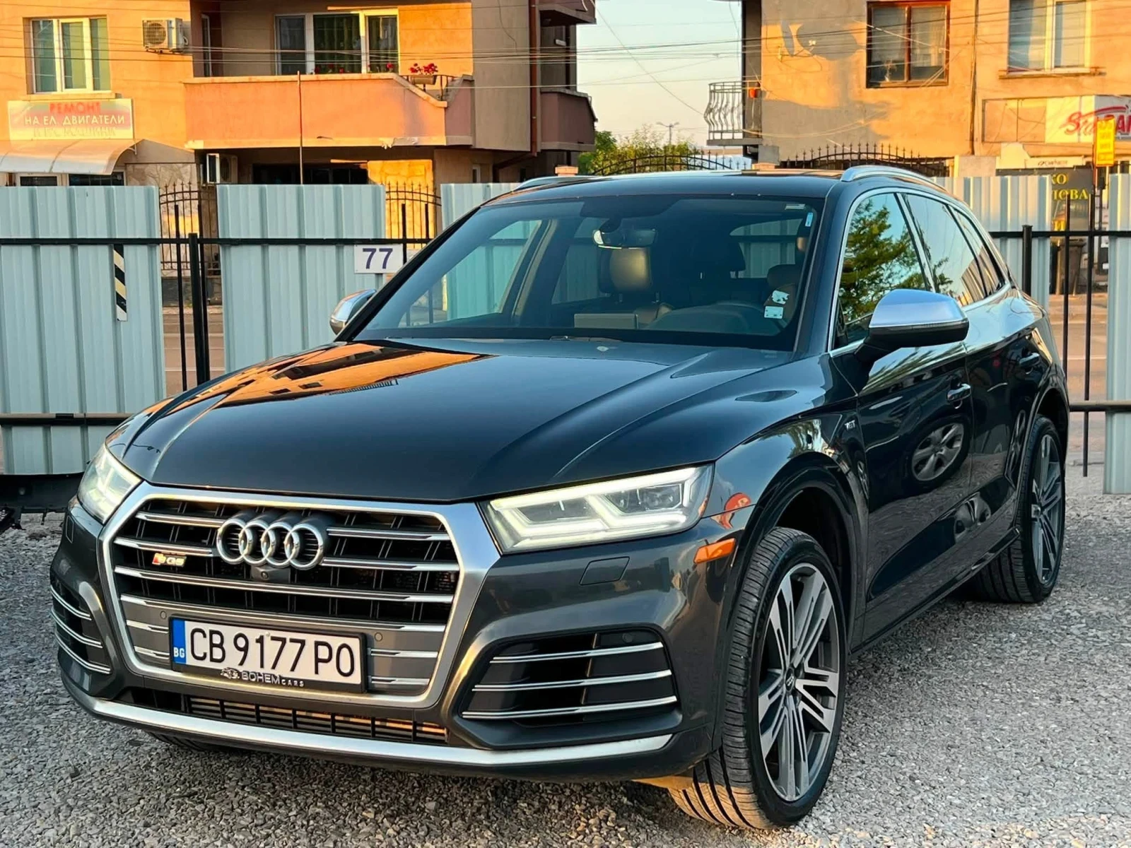 Audi SQ5 3.0TFSI* B&O* BLIND SPOT* PANO* СПЕШНО до 30.8, снимка 2 - Автомобили и джипове - 55805690