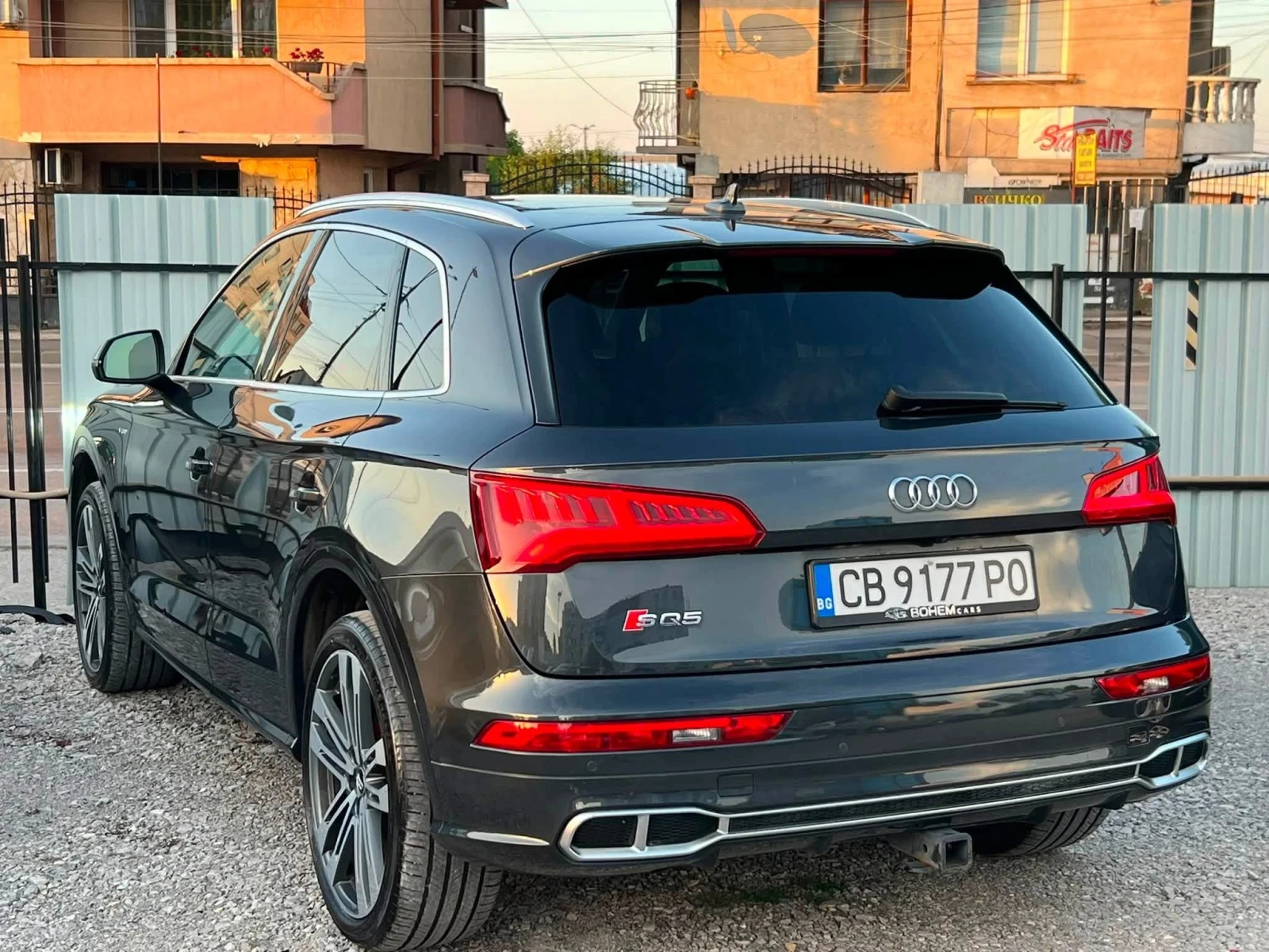 Audi SQ5 3.0TFSI* B&O* BLIND SPOT* PANO* СПЕШНО до 30.8, снимка 4 - Автомобили и джипове - 55805690