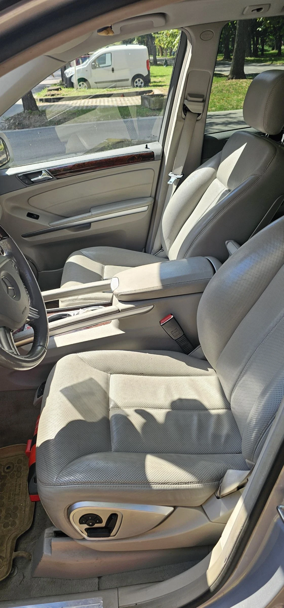 Mercedes-Benz GL 420 CDI, снимка 5 - Автомобили и джипове - 56085166