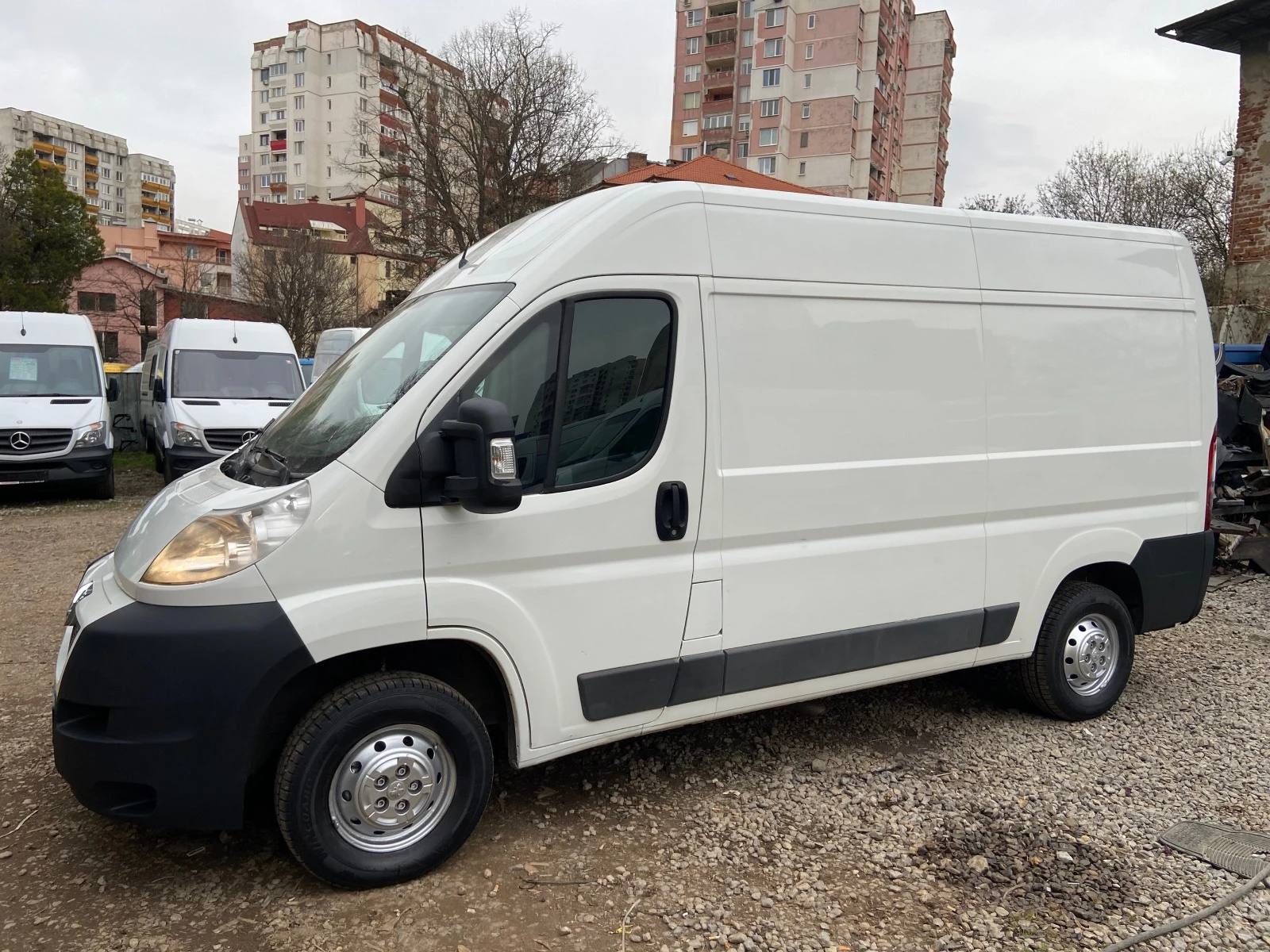 Peugeot Boxer 2.2HDi Euro5 - изображение 2