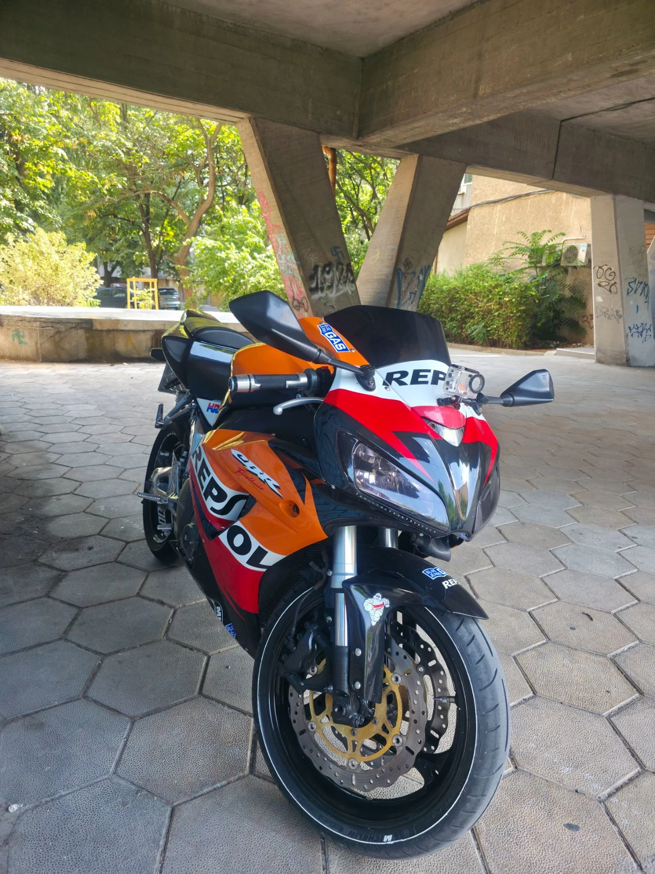 Honda Cbr 1000RR Repsol, снимка 2 - Мотоциклети и мототехника - 55804545