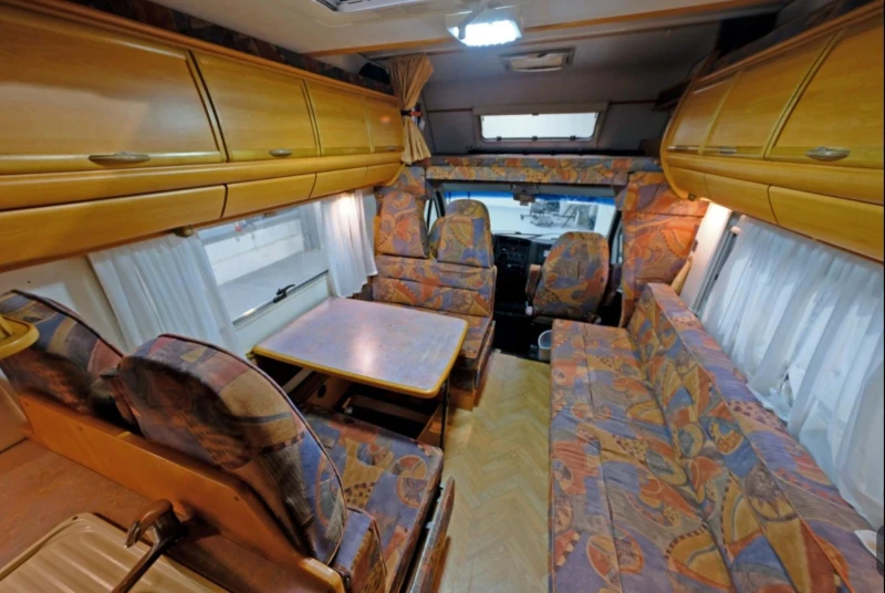 Кемпер LMC А6400, снимка 4 - Каравани и кемпери - 52865931