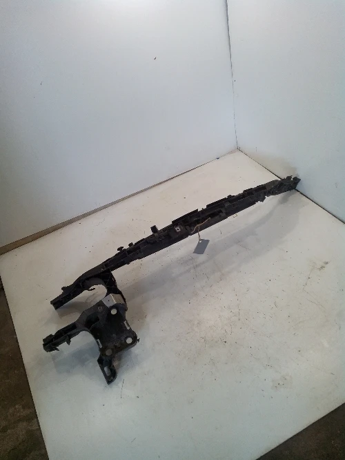 Маска радиатори за Рено Меган 