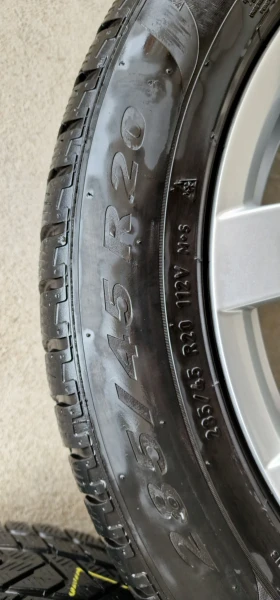 Гуми Зимни 285/45R20, снимка 3