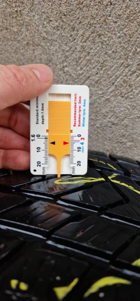 Гуми Зимни 285/45R20, снимка 9