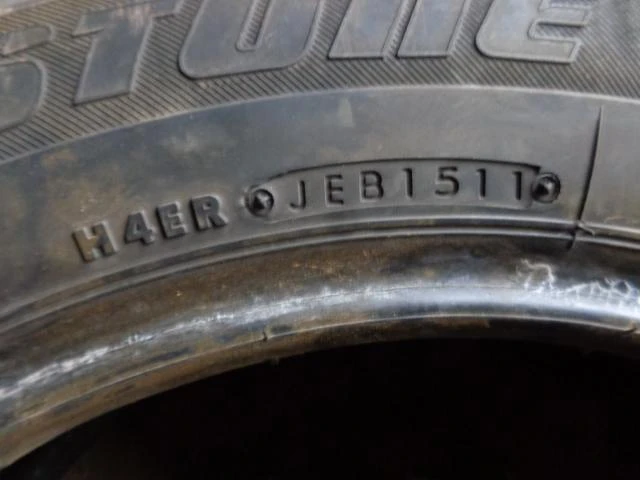 Гуми Зимни 215/60R17, снимка 10 - Гуми и джанти - 19996862