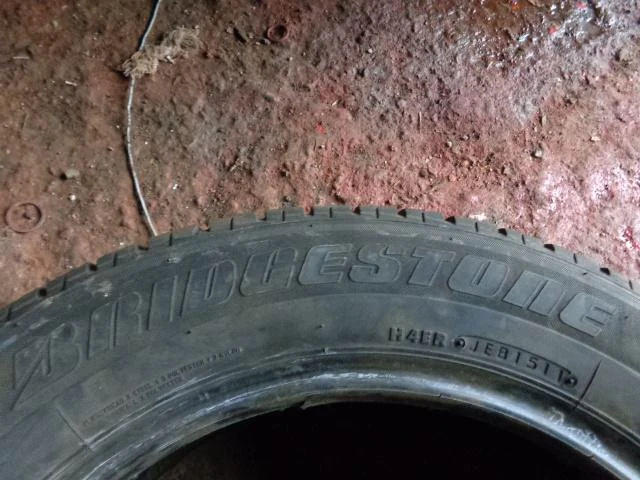 Гуми Зимни 215/60R17, снимка 6 - Гуми и джанти - 19996862